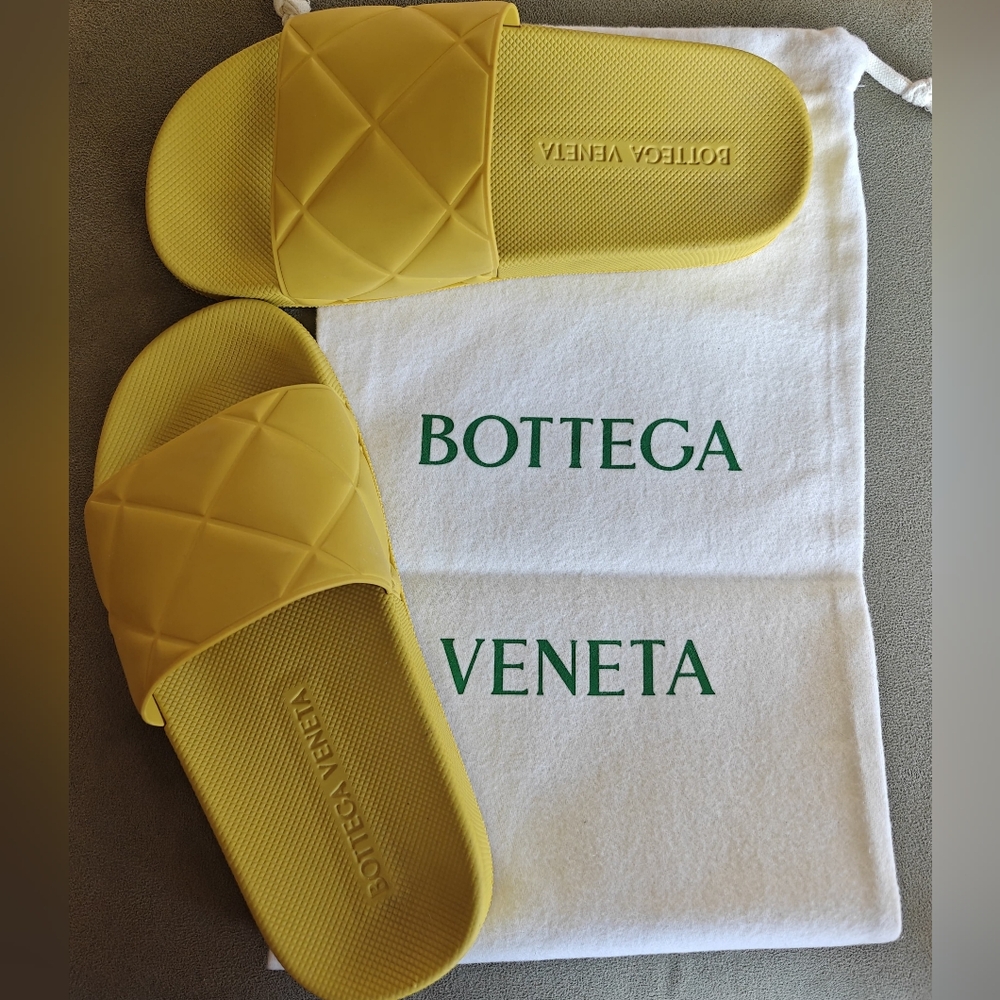 Bottega Veneta Yellow Quilted Rubber Sandals